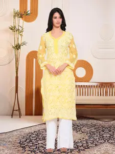 PARAMOUNT CHIKAN Floral Embroidered Chikankari Georgette Straight Kurta