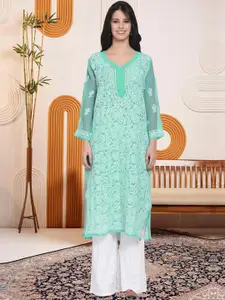 PARAMOUNT CHIKAN Floral Embroidered Chikankari Georgette Straight Kurta