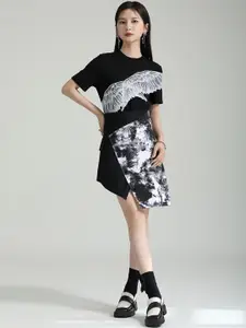 JC Collection Abstract Printed Asymmetric A-Line Mini Skirt