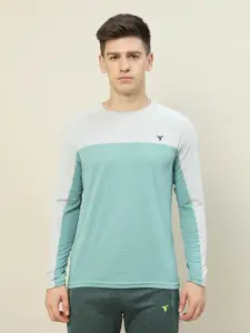Technosport Colourblocked Slim Fit T-shirt