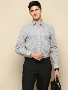 INVICTUS Spread Collar Slim Fit Micro Checks Printed Cotton Formal Shirt