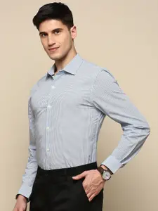 INVICTUS Standard Slim Fit Micro Ditsy Printed Long Sleeves Cotton Formal Shirt