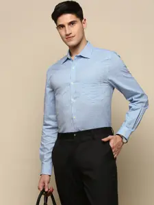 INVICTUS Standard Printed Cotton Spread Collar Slim Fit Opaque Formal Shirt