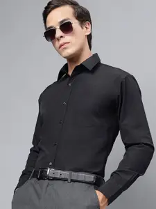 Hancock Standard Slim Fit Wrinkle Resistant Spread Collar Formal Shirt