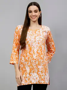 Seva Chikan Floral Printed Chikankari Straight Kurti