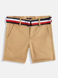 Tommy Hilfiger Boys Self Design Regular Shorts With Belt