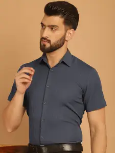 Indian Needle Classic Spread Collar Short Sleeves Striped Wrinkle Free Formal Shirt