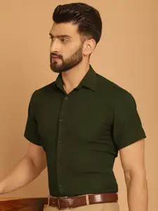 Indian Needle Classic Spread Collar Wrinkle Free Formal Shirt