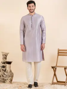TheEthnic.Co Ethnic Motifs Embroidered Regular Sequinned Kurta With Trouser