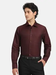 Blackberrys Slim Fit Spread Collar Cotton Dobby Weave Formal Shirt