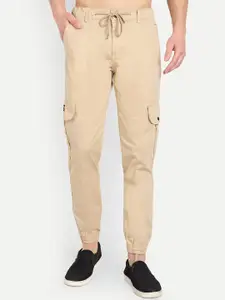 CARBONN CLOTH Men Flat-Front Regular Fit Mid-Rise Cargos Trousers