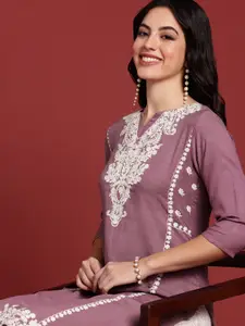 Anouk Women Floral Embroidered Thread Work Kurta