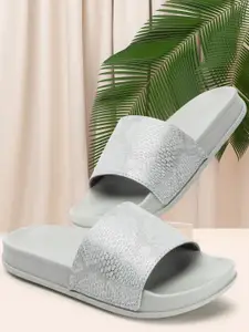 Colo Women Self Design Sliders