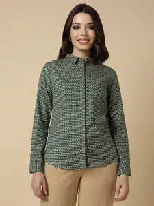 Allen Solly Woman Tailored Fit Geometric Printed Cotton Casual Shirt