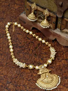 PANASH Gold Plated Stones Studded & Beaded Necklace And Earrings