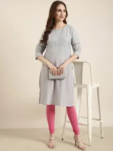 SHOWOFF Ethnic Motifs Embroidered Round Neck Thread Work Pastels Cotton Straight Kurta