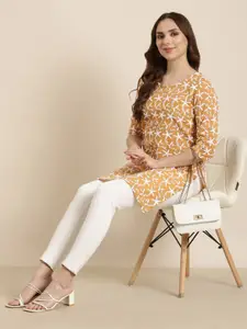 SHOWOFF Floral Embroidered Round Neck Kurti
