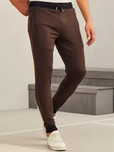 Red Flame Men Regular Fit Mid-Rise Joggers Trousers