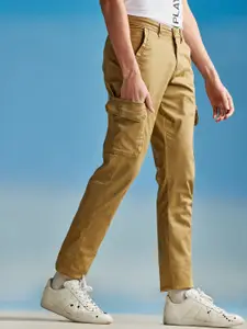 Red Flame Men Slim Fit Mid-Rise Cotton Chinos Trousers