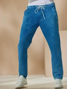 Red Flame Men Mid Rise Elasticated Regular Fit Trousers