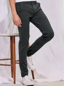 Red Flame Men Slim Fit Stretchable Mid-Rise Trousers