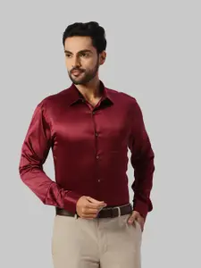 Park Avenue Spread Collar Slim Fit Formal Shirt