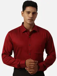 Park Avenue Cotton Spread Collar Slim Fit Curved Formal Shirt
