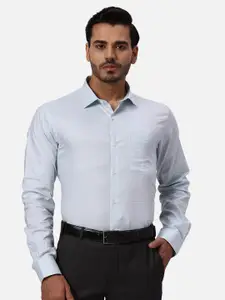 Park Avenue Checked Cotton Slim Fit Spread Collar Curved Formal Shirt