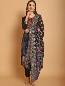 Stylee LIFESTYLE Floral Embroidered Zari Velvet Unstitched Dress Material