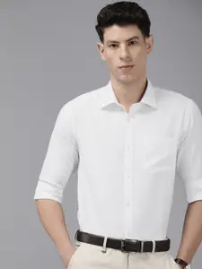 Park Avenue Self Design Slim Fit Textured Formal Shirt