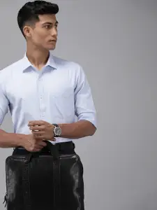 Park Avenue Self Design Slim Fit Textured Formal Shirt