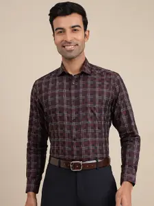 METAL Slim Fit Checked Knitted Weave Cotton Formal Shirt