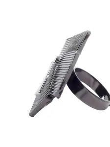 FEMMIBELLA Rhodium Plated & Square Charm Finger Ring