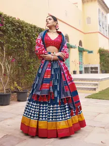 LOOKNBOOK ART Foil Printed Semi-Stitched Lehenga & Unstitched Blouse With Dupatta