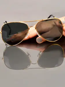 WROGN Men Aviator Sunglasses with UV Protected Lens WRNSG-06-AVI-GD-BK