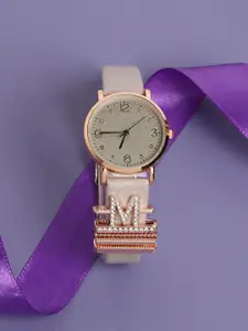 HAUTE SAUCE by  Campus Sutra Women Analog Watch With M Initial Watch Charm