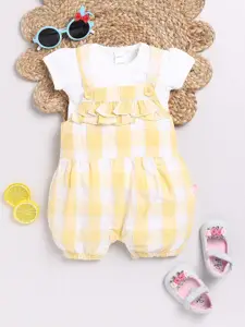 Moms Love Infant Girls Checked Cotton Dungarees With T-Shirt