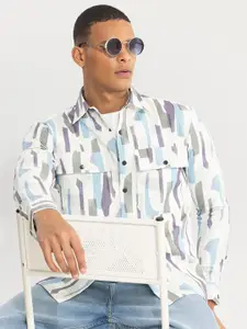Snitch White Classic Tailored Fit Geometric Printed Spread Collar Casual Shirt