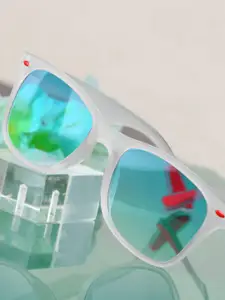 DressBerry Women Blue Wayfarer Sunglasses with UV Protected Lens DBSG-10-BL3-B