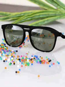 DressBerry Women Black Wayfarer Sunglasses with UV Protected Lens DBSG-01-BK