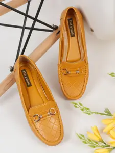 Flat n Heels Women Textured Round Toe Loafers