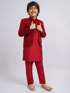 VASTRAMAY Boys Regular Sequinned Kurta with Pyjamas