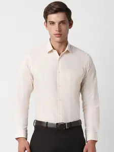 Peter England Checked Slim Fit Formal Shirt