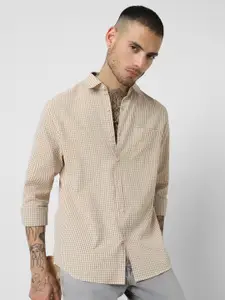 VASTRADO Classic Slim Fit Micro Checks Opaque Seersucker Weave Cotton Casual Shirt