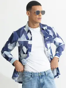 Snitch Blue & White Geometric Printed Classic Tailored Fit Casual Shirt