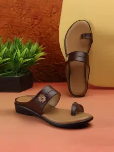 DEAS Lightweight One Toe Flats