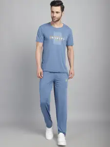 VIMAL JONNEY Printed T-Shirt With Trouser