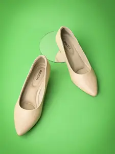 Rocia Pointed Toe Wedge