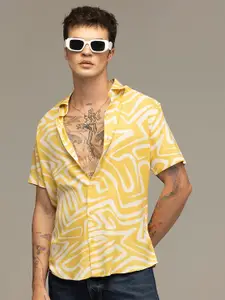 Snitch Yellow & White Abstract Printed Classic Slim Fit Opaque Casual Shirt