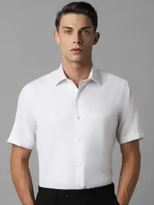 Louis Philippe Classic Fit Opaque Half Sleeves Cotton Formal Shirt